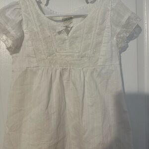 🦋NWOT Place Ivory Lace Detailed Top